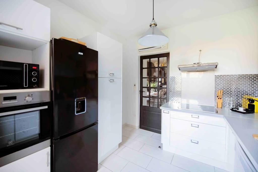 Jolie Maison Sur Orleans, Parking & Climatisation Exterior foto