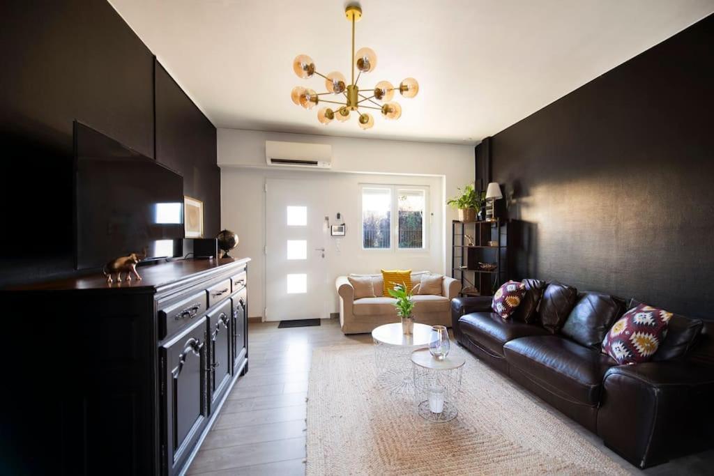 Jolie Maison Sur Orleans, Parking & Climatisation Exterior foto