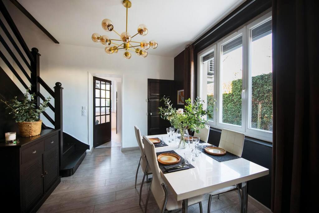 Jolie Maison Sur Orleans, Parking & Climatisation Exterior foto